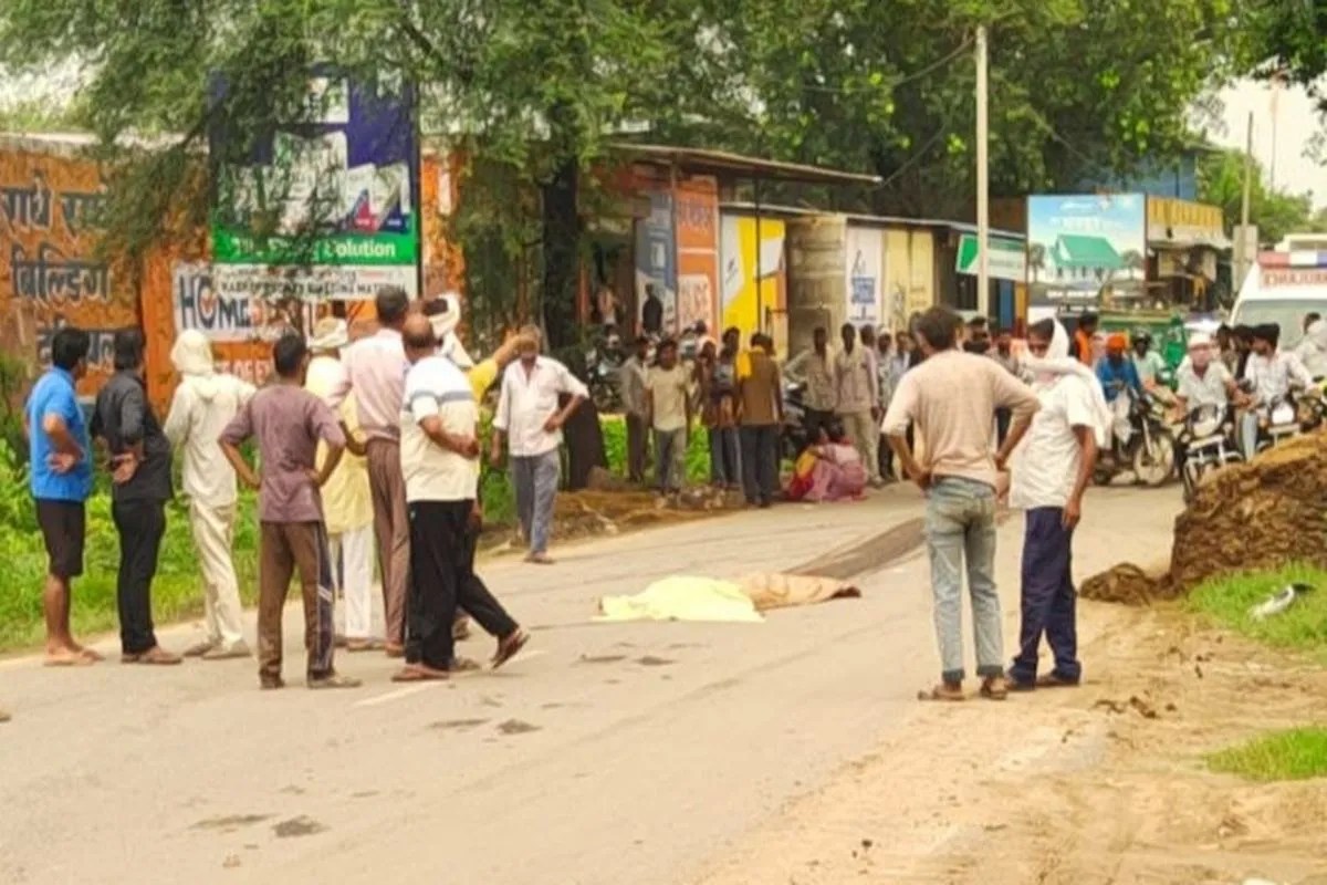 Alwar News: मालाखेड़ा में सड़क हादसा, खाटू श्याम के दर्शन से पहले युवक की मौत