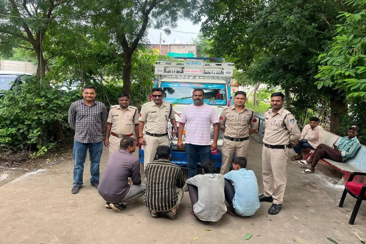 रतलाम में बिजली तार चोरी करने वाला गिरोह गिरफ्तार