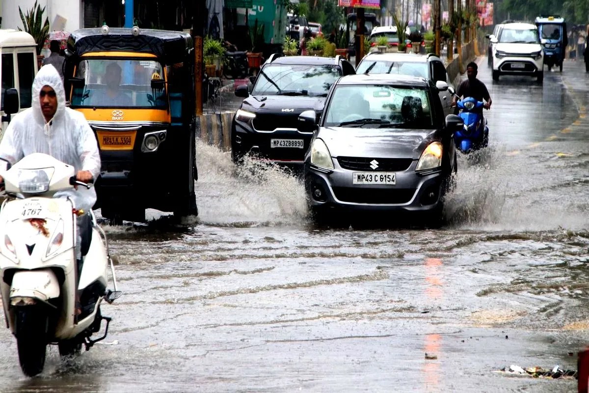 रतलाम औसत वर्षा का आंकड़ा आधा , 18 इंच बारिश की दरकार