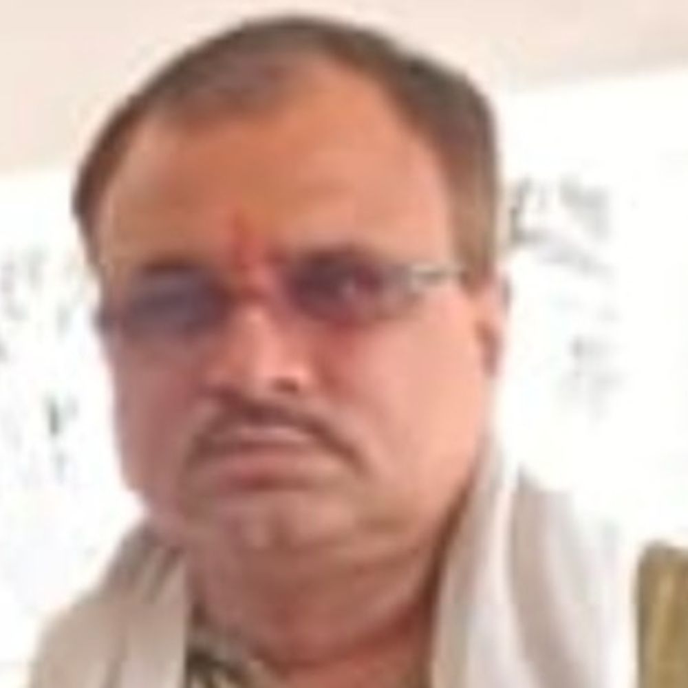 कलेक्ट्रेट का फर्जी स्टाफ बनकर ठगी करने वाला गिरफ्तार:हथियार लाइसेंस के नाम पर रुपए ऐंठने का आरोप; क्रिमिनल रिकॉर्ड खंगाल रही पुलिस