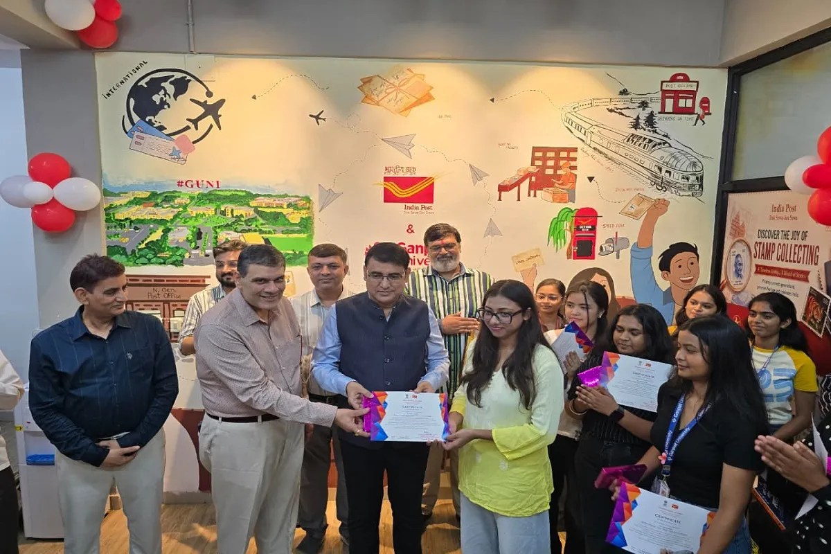 मेहसाणा में नेक्स्ट-जेन थीम आधारित पहले डाकघर का शुभारंभ, उत्तर गुजरात परिक्षेत्र के पोस्टमास्टर जनरल यादव एवं प्रो-चांसलर डॉ. शर्मा ने किया उदघाटन