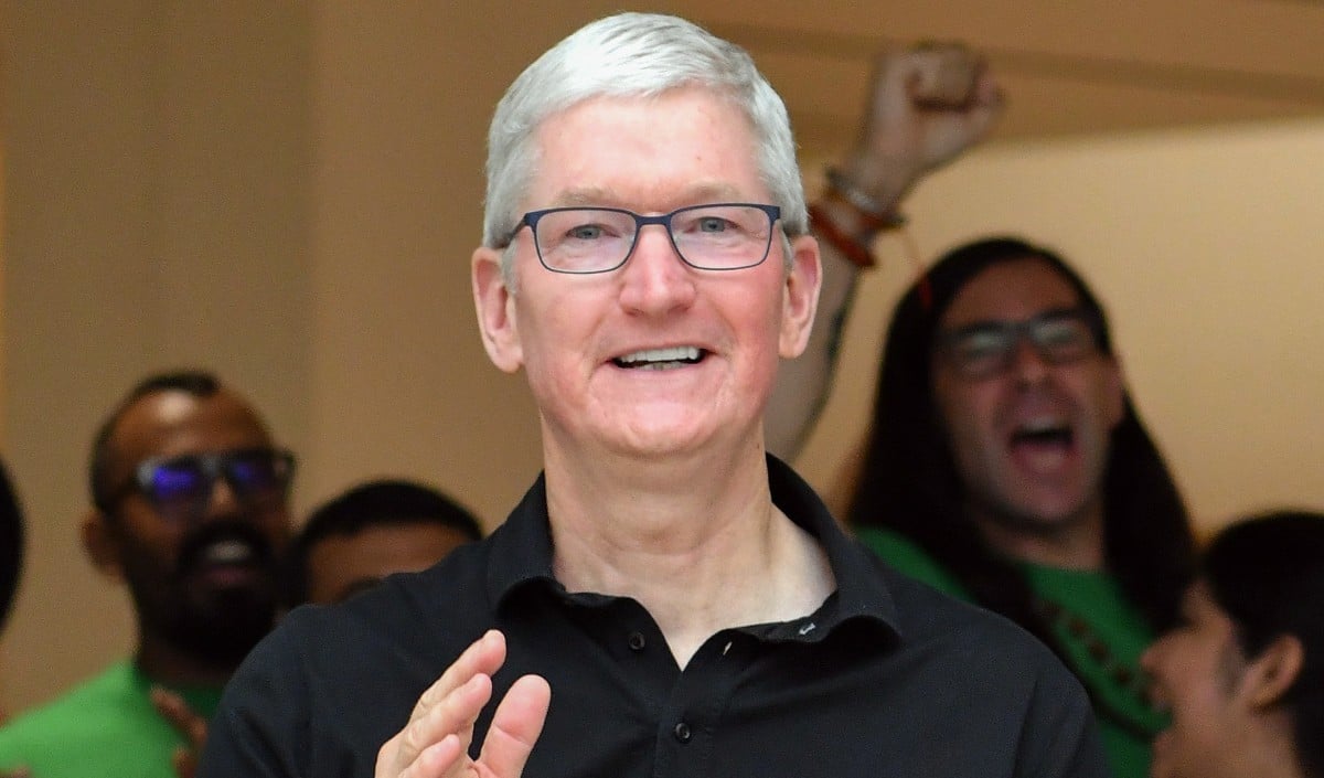 Apple Investors की बंपर कमाई: Tim Cook के कार्यकाल में 25 गुना उछला Share Price और Market Value