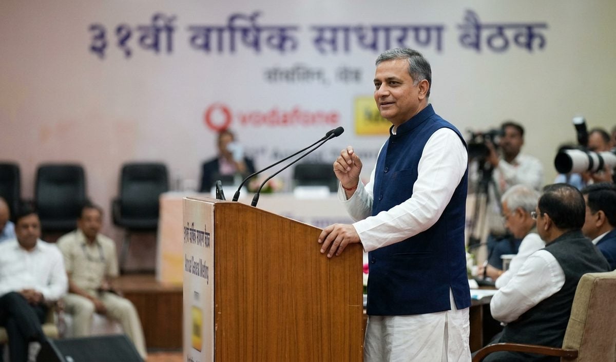 Vodafone Idea को AGR पुनर्मूल्यांकन से मिली वित्तीय मजबूती, बिड़ला का बयान
