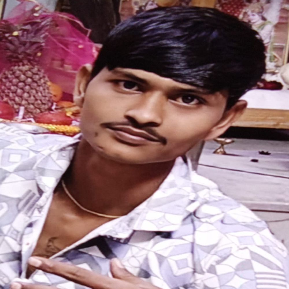 युवक ने शराब के नशे में फंदा लगाकर दी जान:परिजनों ने दरवाजा तोड़कर नीचे उतारा; अस्पताल ले जाते समय रास्ते में मौत
