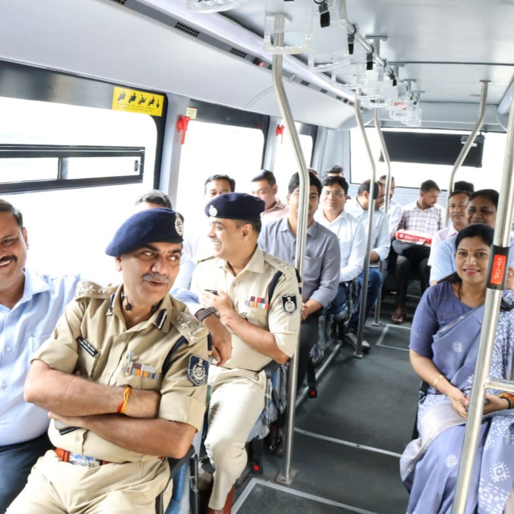 भोपाल के मुगालिया हाट में आज शिविर:इलेक्ट्रिक बस से पहुंचे कमिश्नर-आईजी; 30 गांव के लोगों की समस्याएं दूर करेंगे