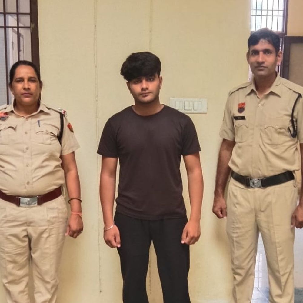 नारनौल में दो नाबालिग और एक युवक सकुशल बरामद:तीन अलग-अलग मामलों में पुलिस ने घंटों के भीतर गुमशुदा व लावारिस बच्चों को तलाशा