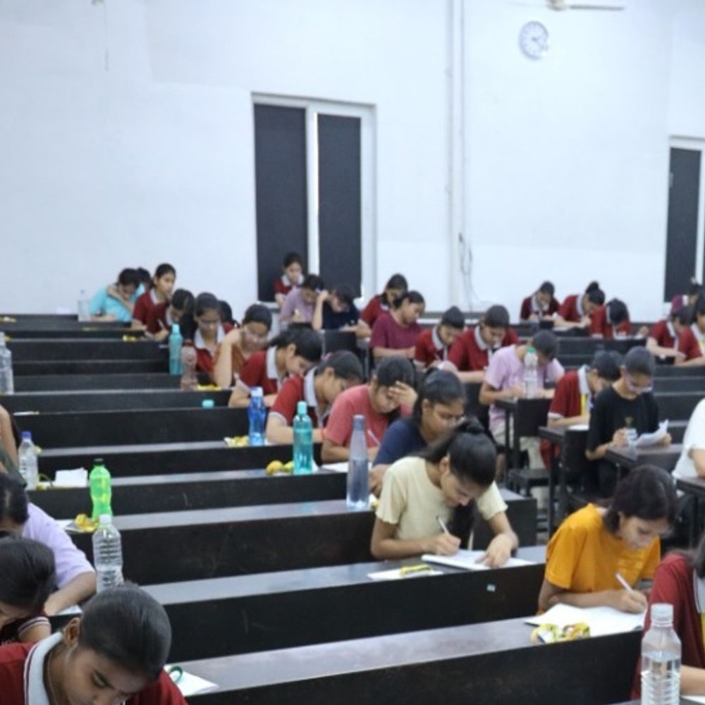 TRE-4 में PT-Mains से शिक्षक भर्ती में होगा बदलाव:अब शिक्षक बनने के लिए दो परीक्षाएं पास करनी होंगी, अभ्यर्थियों की तैयारी पर पड़ेगा असर