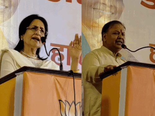 किरण चौधरी की विधायक घनश्याम सर्राफ को नसीहत:मंच से बोली पूर्व मंत्री- बजट लगाने के लिए कमेटी बनाओ, MLA बोले-आपकी बात का पालन होगा