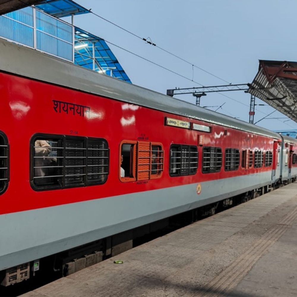 बीकानेर-बांद्रा टर्मिनस साप्ताहिक स्पेशल ट्रेन अब रेगुलर:श्रीडूंगरगढ़ से बोरीवली तक 24 स्टेशनों पर ठहराव; 20 डिब्बों की होगी