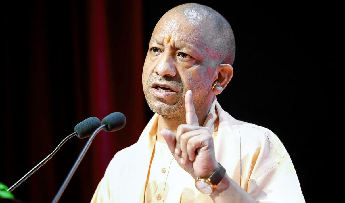 UP में CM Yogi का एक्शन! चीनी जमाखोरों और कालाबाजारी करने वालों पर ESMA लगेगा