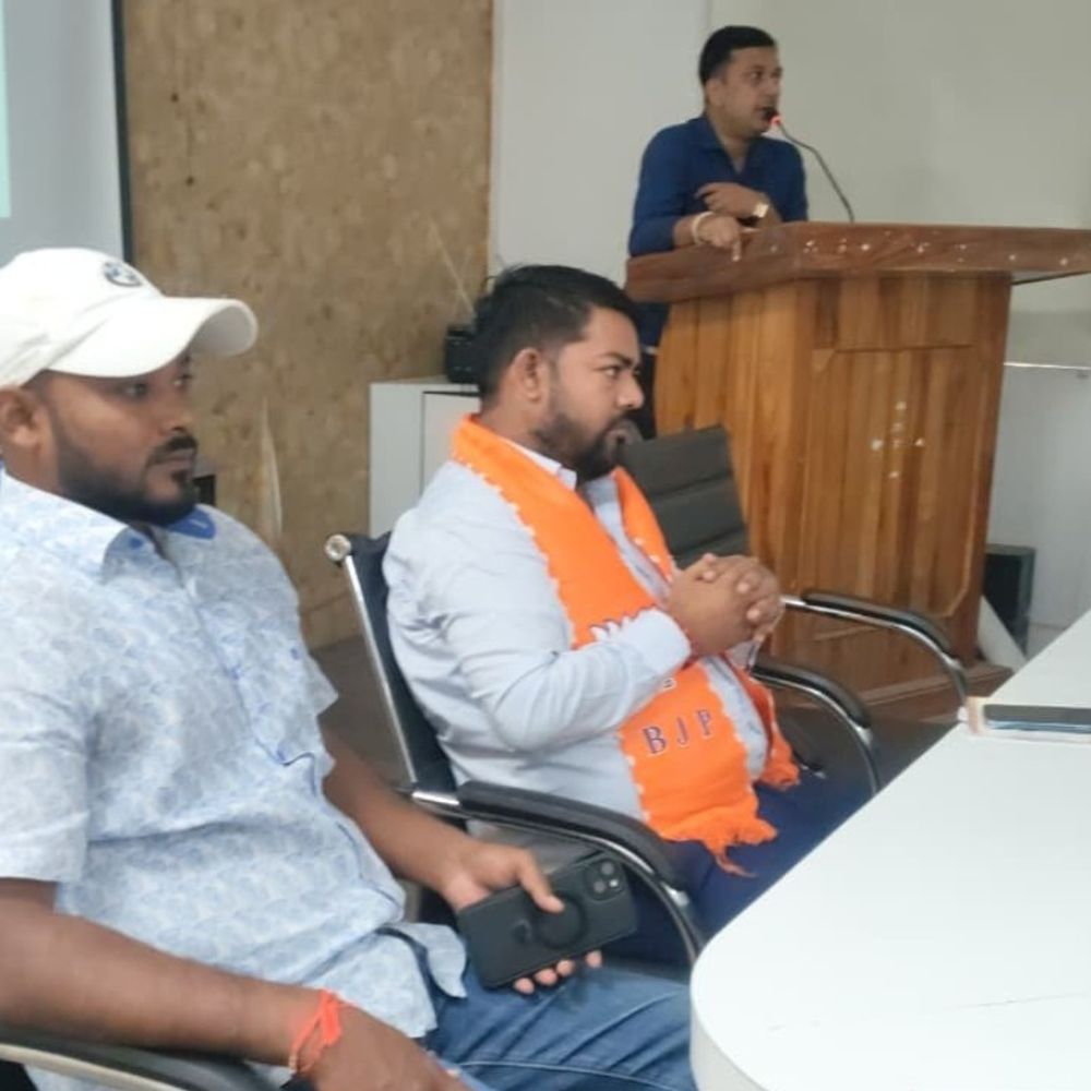 वाराणसी में नशामुक्ति अभियान:जगतपुर पीजी कॉलेज में छात्र-छात्राओं को नशे से दूर रहने की शपथ दिलाई