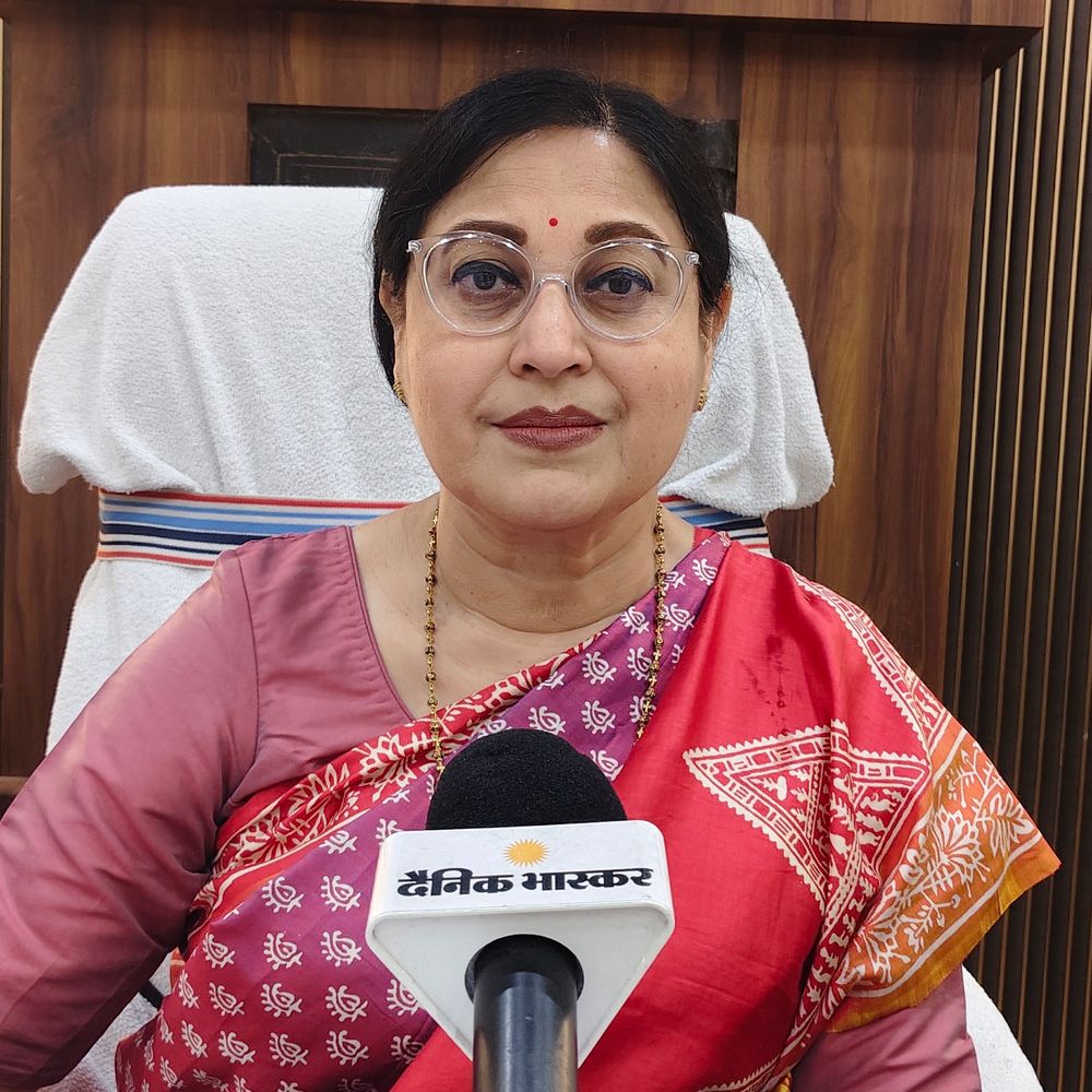 PMCH में MBBS की पढ़ाई अब स्मार्ट क्लास में होगी:1 अक्टूबर से नए बैच की शुरुआत, स्मार्ट बोर्ड लगेंगे; पीछे बैठे स्टूडेंट्स तक पहुंचेगी टीचर की आवाज
