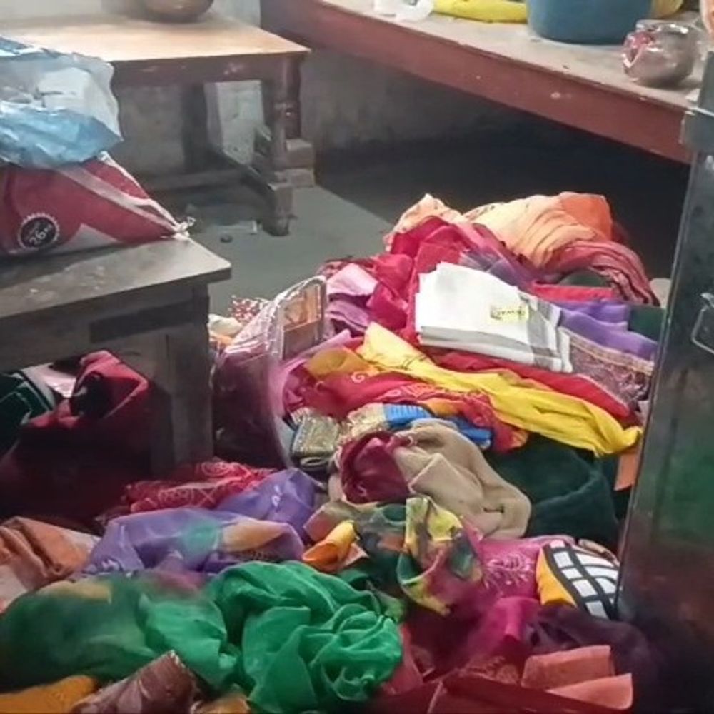 गोपालगंज में चोरों ने महिला को बंधक बनाकर लूटा:70 हजार नगद, लाखों के गहने और बर्तन लेकर भागे बदमाश