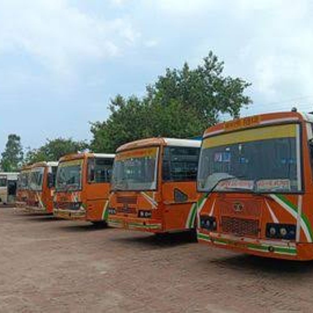 एक बस में 7 यात्री मिले बिना टिकट:बस्ती में आउटसोर्स परिचालक की नौकरी गई, बार-बार बिना यात्रा कराने पर कार्रवाई