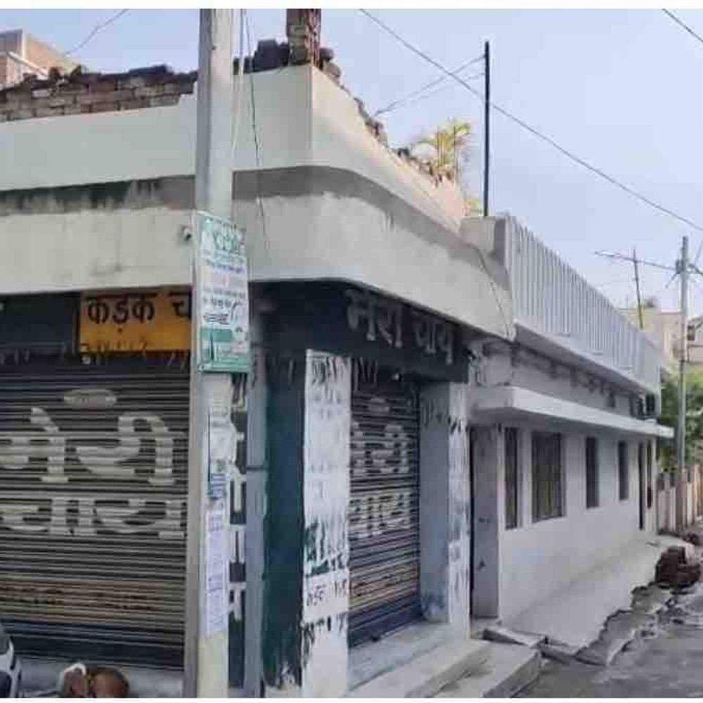 मोतिहारी का युवक 20 लाख कैश के साथ अरेस्ट:पटना में NIA ने किया छापेमारी, बैग लेकर भाग रहे अनमोल मोदी को STF ने पकड़ा