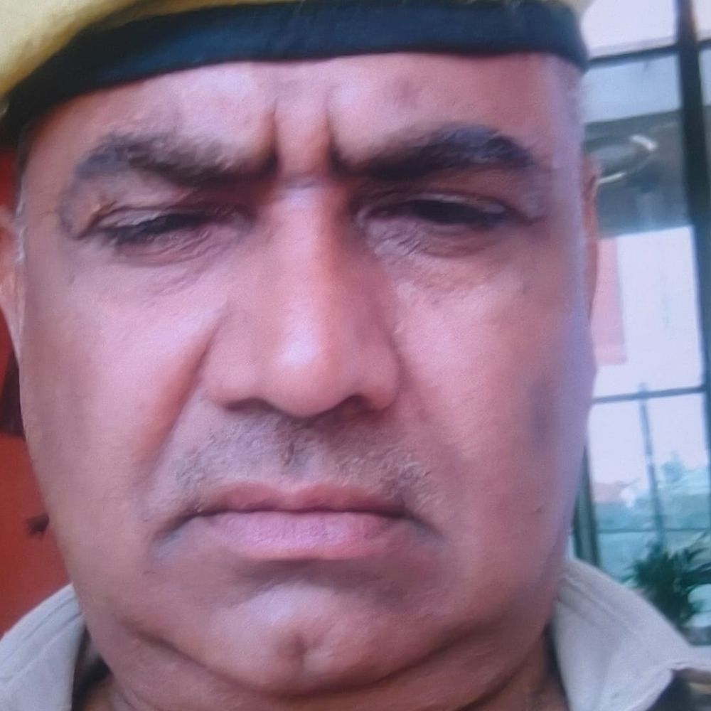 ग्रेटर नोएडा में हेड कांस्टेबल की सड़क हादसे में मौत:जीरो प्वाइंट पर ड्यूटी के दौरान कार ने मारी टक्कर, ड्राइवर अरेस्ट