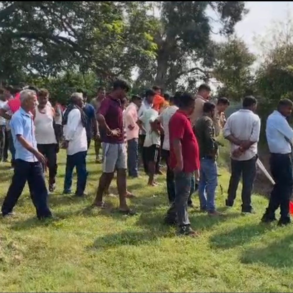 रायबरेली में मछली पकड़ने गए युवक की डूबकर मौत:लोन नदी में जाल डालते समय गहरे पानी में गया, पुलिस ने शव पोस्टमार्टम को भेजा