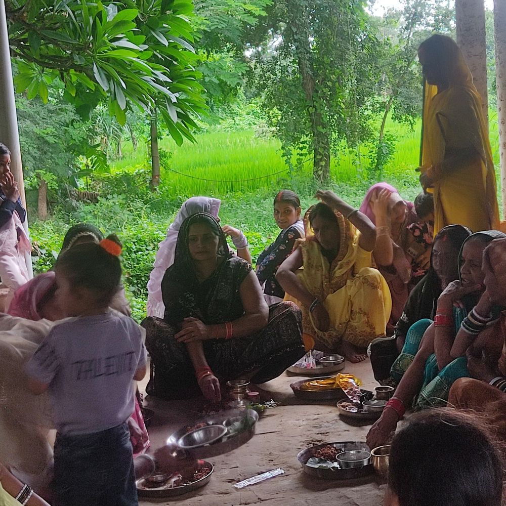 माताओं ने हल षष्ठी मनाया:संतान की लंबी आयु के लिए व्रत, कड़हा शिव मंदिर पर पूजा की