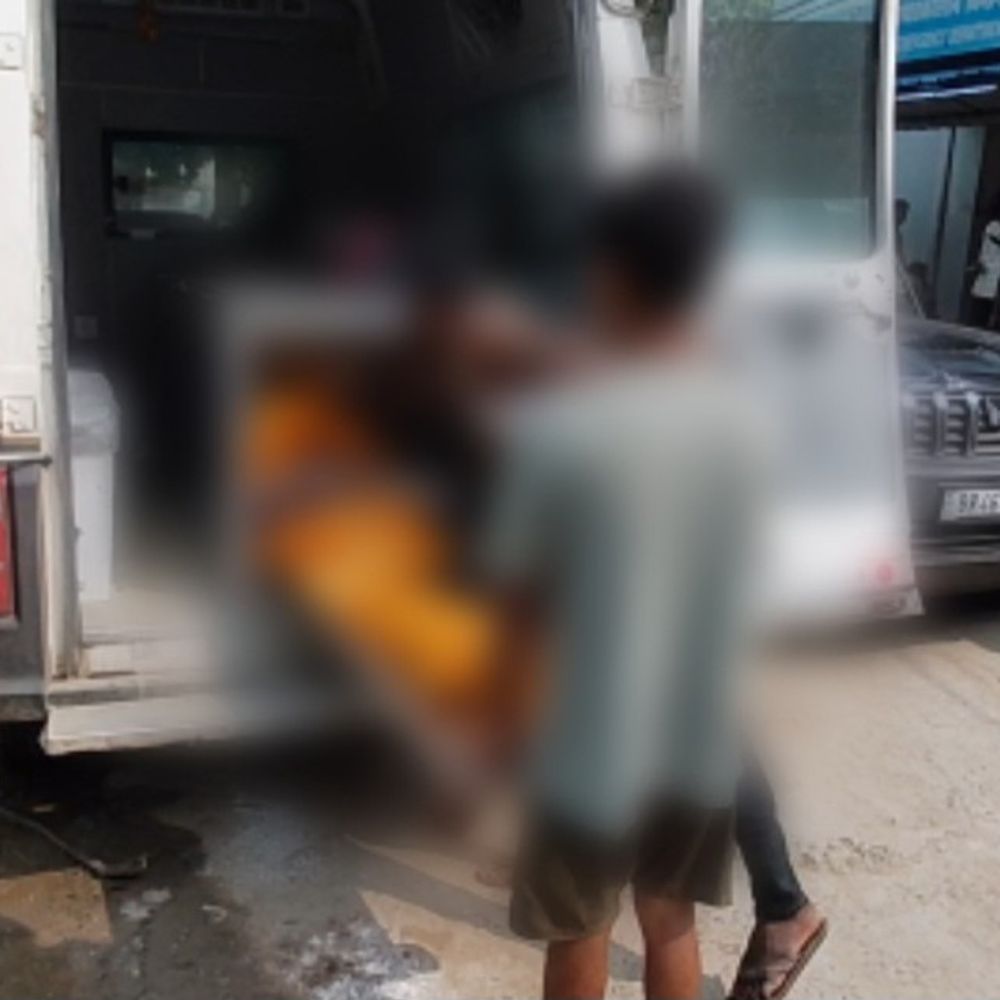 घोड़ापारण में ट्रेन से गिरकर अज्ञात व्यक्ति की मौत:पोल संख्या 354/19 के पास मिला शव, पहचान में जुटी रेल पुलिस