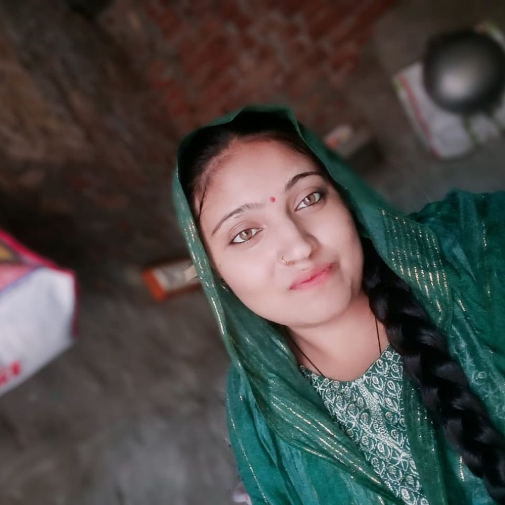 रायबरेली में घर से निकली लापता युवती का शव मिला:लालगंज की लोन नदी से बरामद, पुलिस मामले की जांच में जुटी