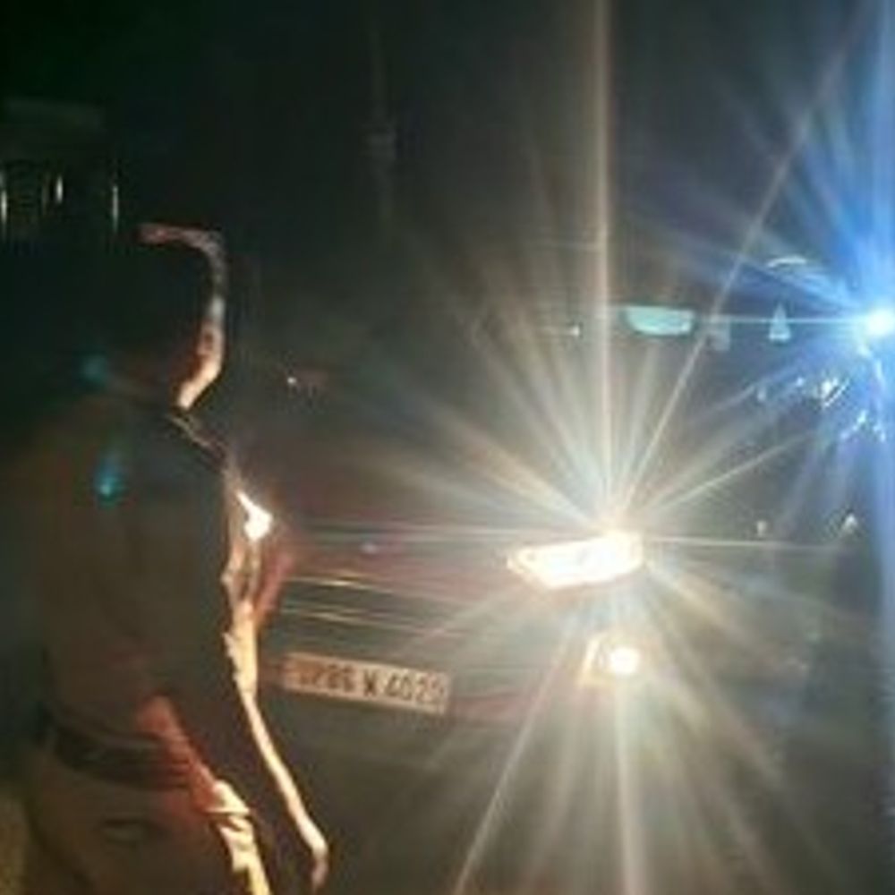 भिंड में आगे लुटेरे पीछे पुलिस, यूपी सीमा पर घेराबंदी:दंपती को कट्टा दिखाकर जेवर लूटे, रावतपुरा की ओर भागे बदमाश, सर्चिंग जारी