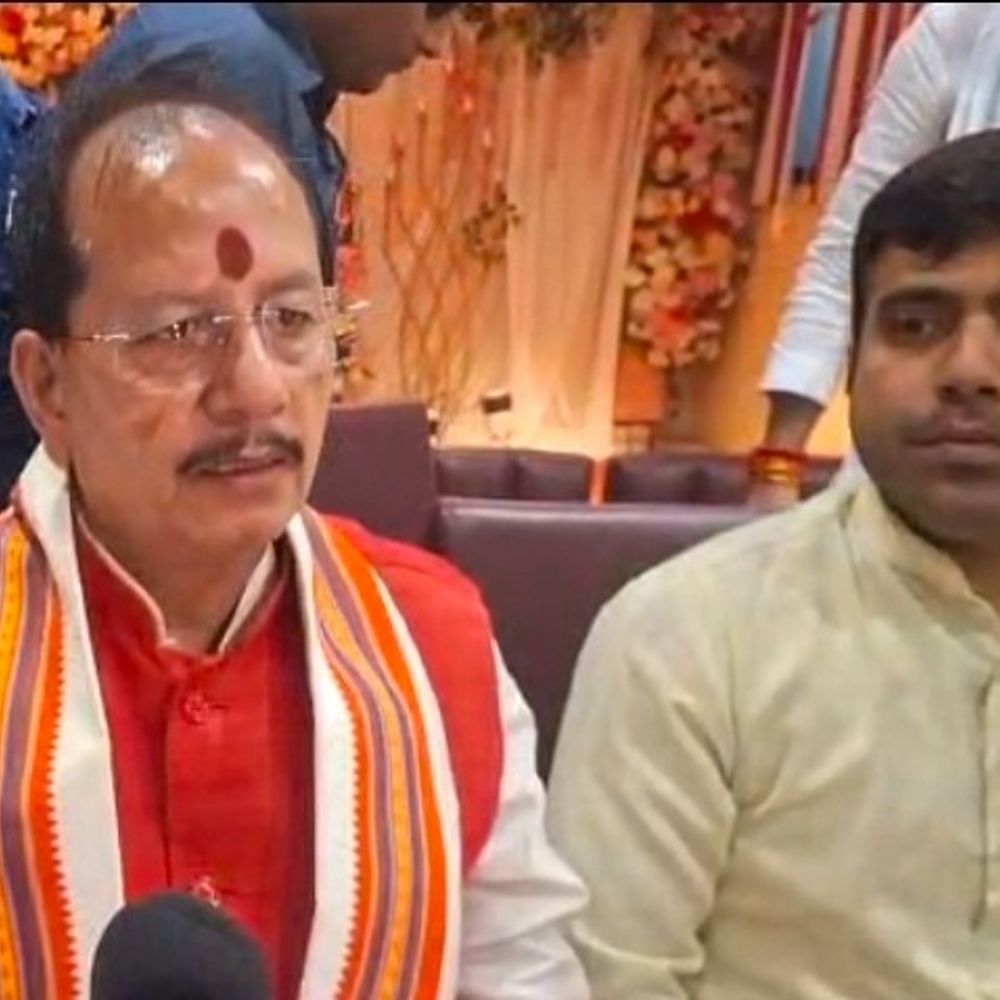 तिरहुत स्नातक चुनाव को लेकर NDA ने बनाई रणनीति:विजय सिन्हा बोले- अभिषेक झा एनडीए के संयुक्त उम्मीदवार, नामांकन में एकजुटता दिखाने की तैयारी