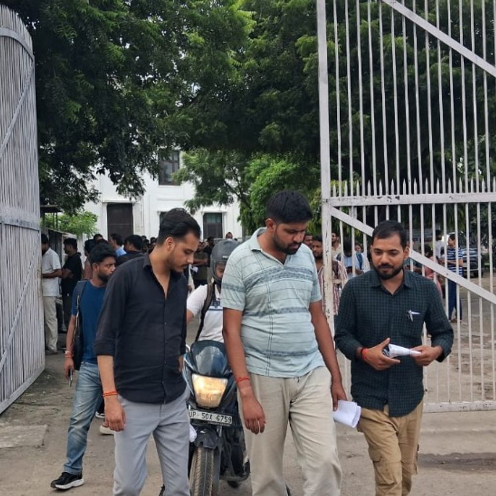 लखनऊ- राजकीय पॉलिटेक्निक शिक्षकों की परीक्षा आज:19 केंद्रों पर दो पालियों में एग्जाम, बड़ी संख्या में अभ्यर्थी हुए शामिल