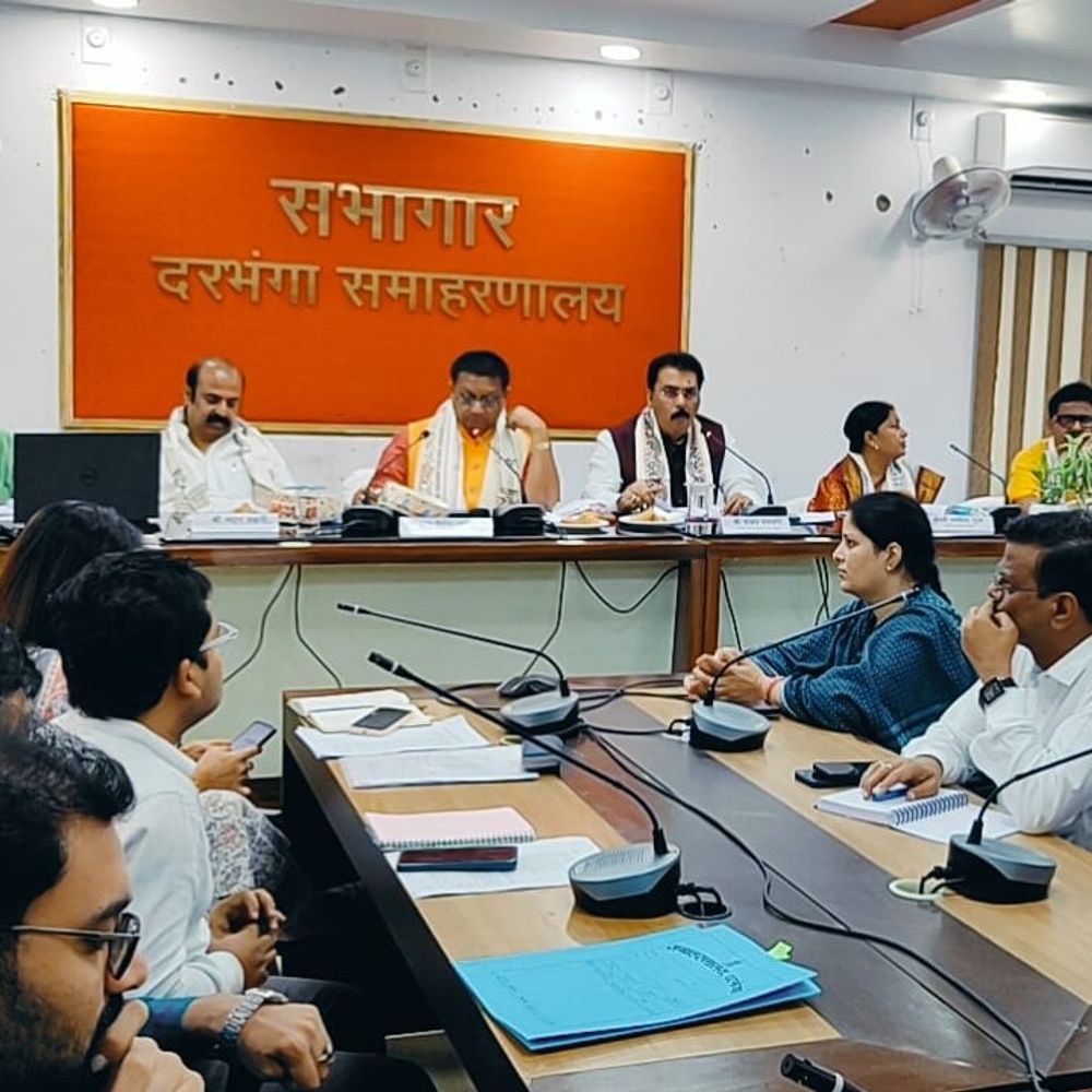 दरभंगा में 17 अक्टूबर तक चलेगा सेवा संकल्प अभियान:पोलो मैदान में कल शाम मुख्य कार्यक्रम; डीएम ने तैयारियों का जायजा लिया, जनभागीदारी पर जोर