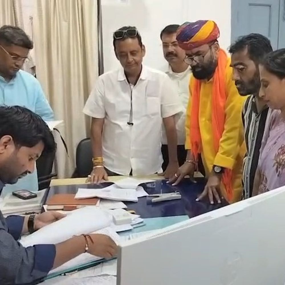 बांसवाड़ा में कांग्रेस को झटका, प्रत्याशी ने नामांकन वापस लिया:वार्ड 12 से लड़ रही थी चुनाव, भाजपा की सोनिया वैष्णव का निर्विरोध जीतना तय