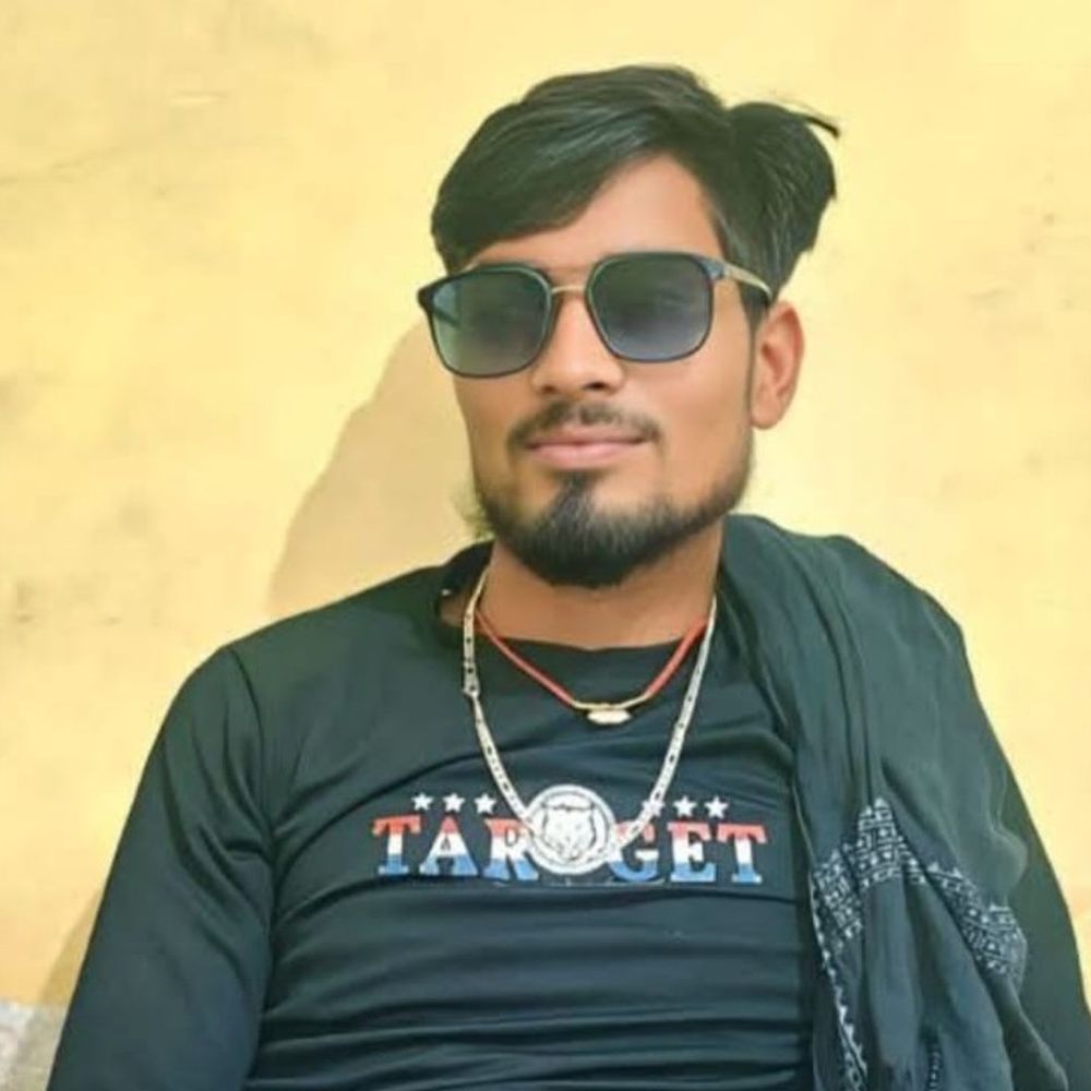 साइको-किलर ने ट्रेन में आरपीएफ जवान बनकर सिगरेट पीते पकड़ा:UPI के जरिए परिजन से 17 हजार रुपए मंगवाए, युवक को चलती ट्रेन से फेंका