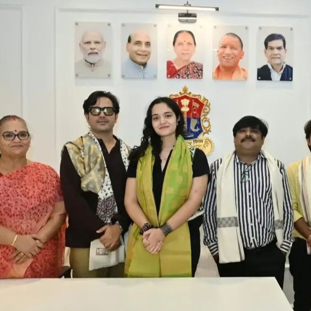 ‘हनुमान अंश’ की टीम ने लखनऊ मेयर से की मुलाकात:मेयर बोलीं- सनातन संस्कृति को सिनेमा से जन-जन तक पहुंचाने का प्रयास सराहनीय