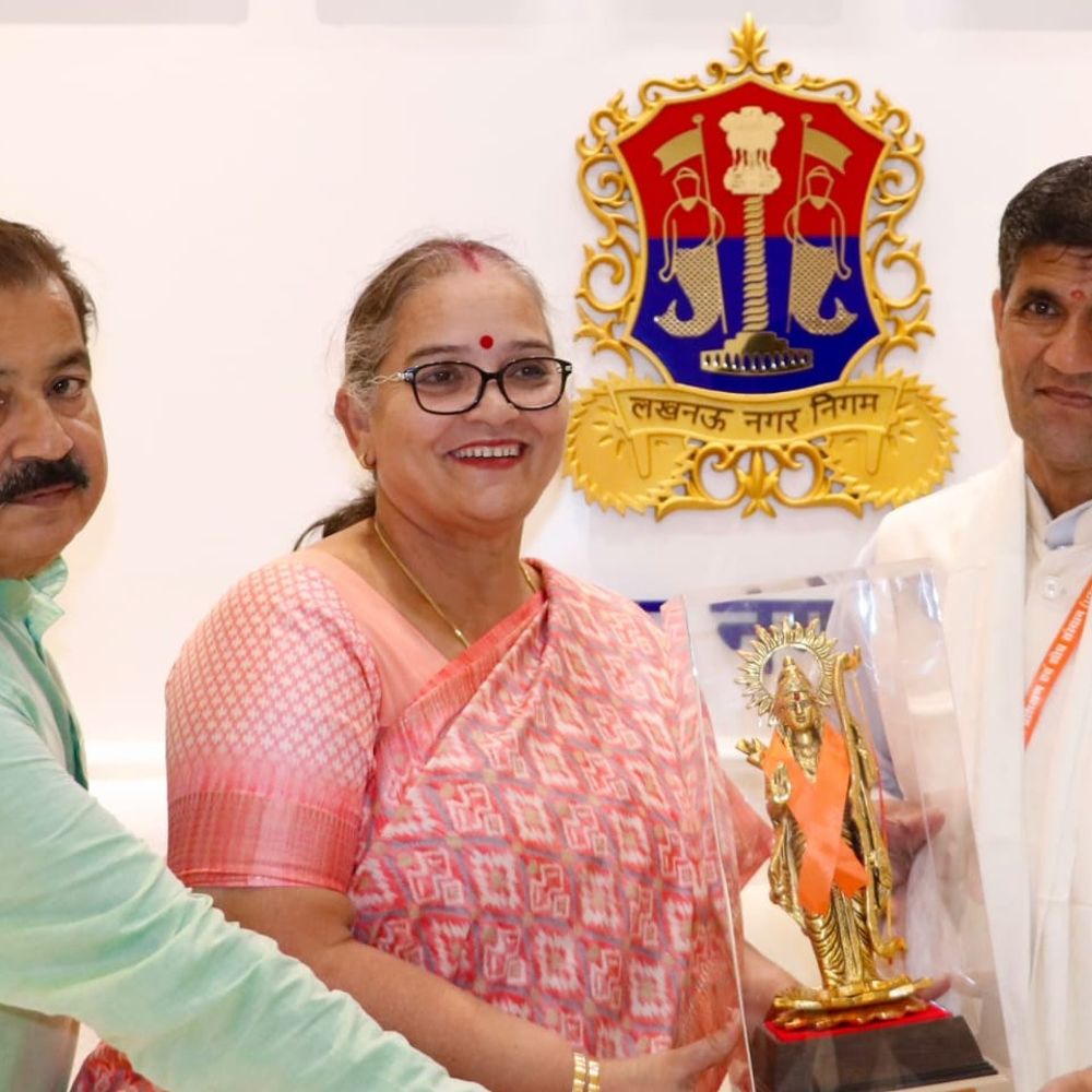 लखनऊ पहुंची उत्तराखंड और झारखंड की टीमें:स्वच्छता का मॉडल देखा, मेयर से मुलाकात की; शिवरी में सीखे कचरा प्रबंधन के गुर