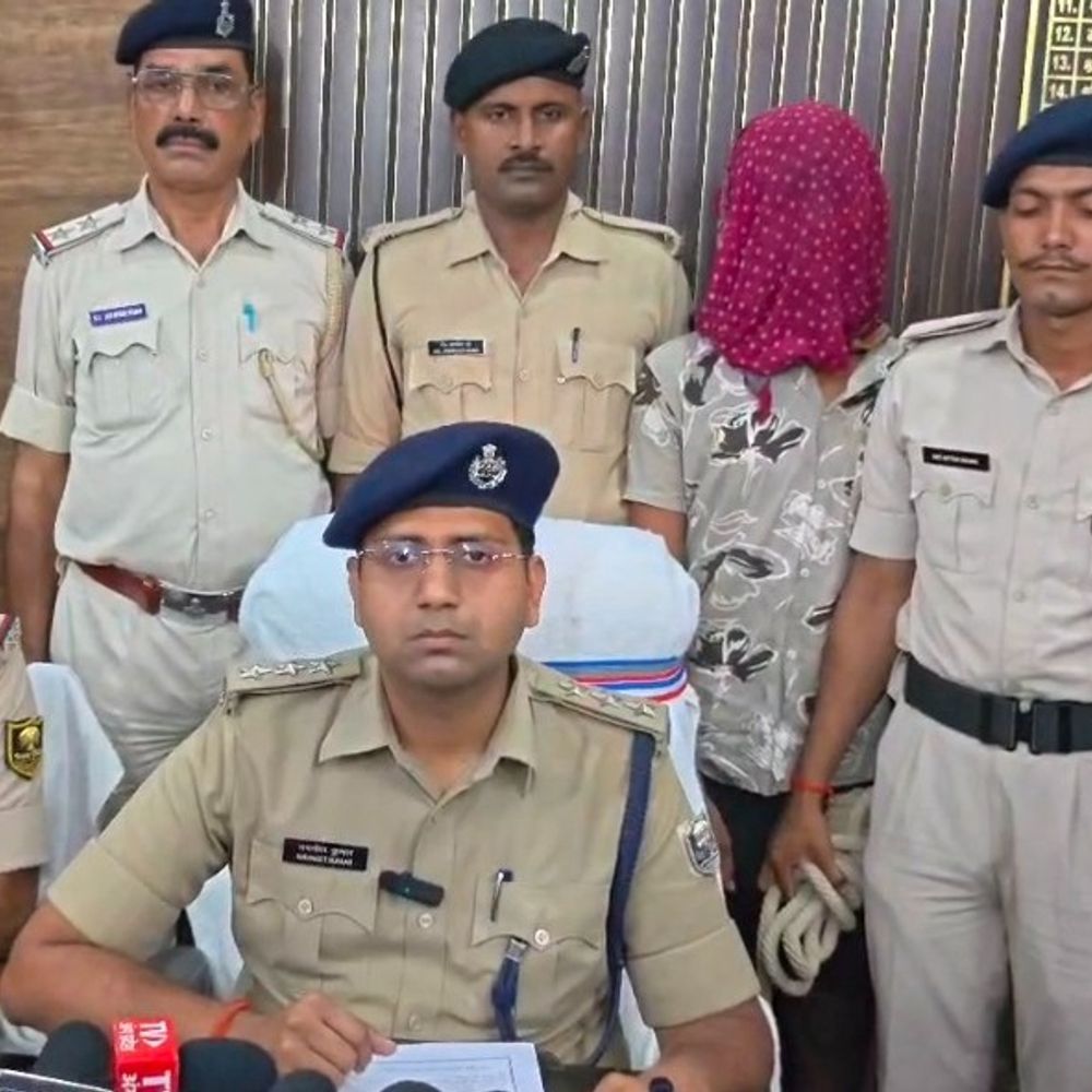 ब्राउन शुगर और कैश के साथ तस्कर अरेस्ट:भागलपुर में पुलिस का गुप्त सूचना पर एक्शन, केस दर्ज