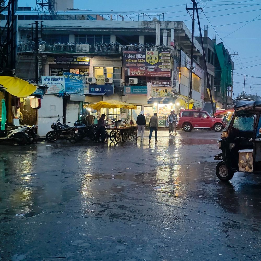 नर्मदापुरम में भारी बारिश का अलर्ट:सिवनीमालवा में ढाई इंच से ज्यादा बारिश, बरगी डैम के 13 गेट खुले; नर्मदा का जलस्तर बढ़ेगा