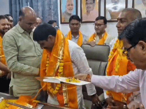 चित्तौड़गढ़ में अनिल ईनाणी और सुदर्शन रामपुरिया ने संभाला कार्यभार:शपथ लीं, बोले- विकास रहेगा पहली प्राथमिकता