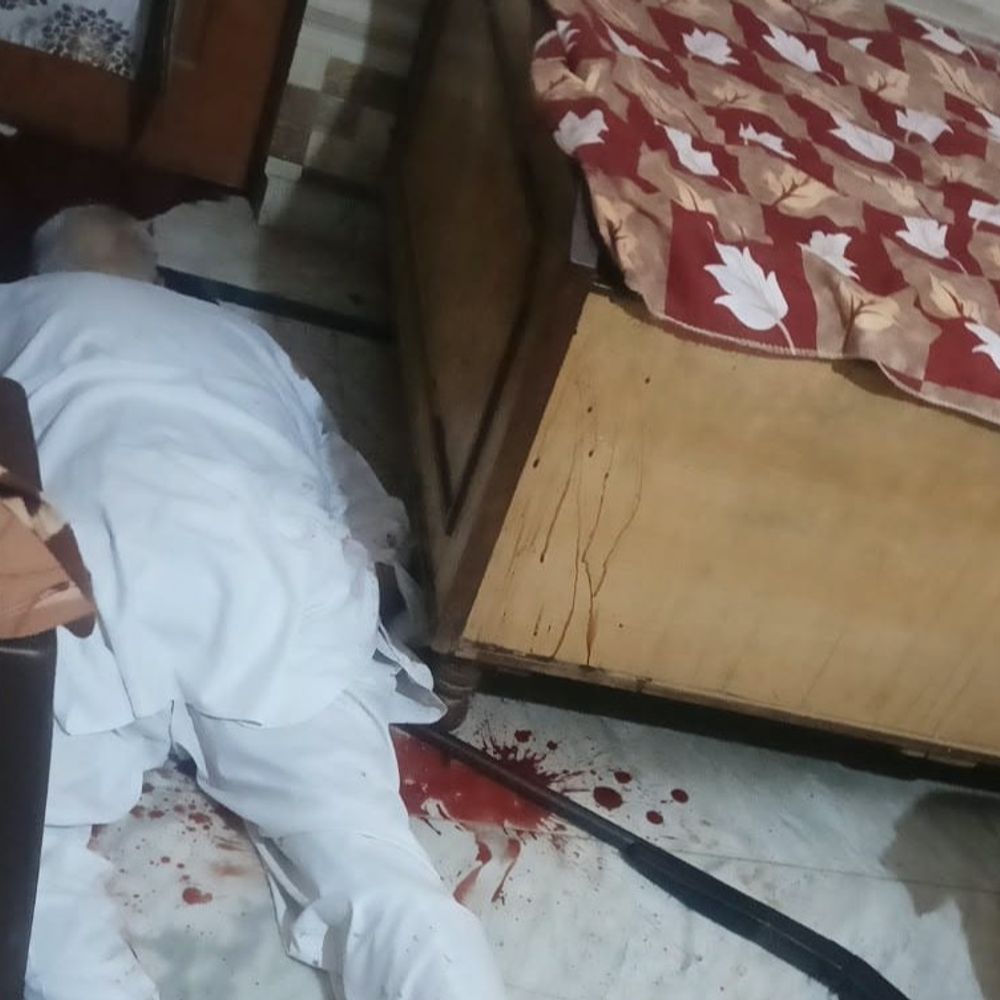 लाइसेंसी बंदूक से गोली मारकर पूर्व सैनिक ने की आत्महत्या:बहादुरगढ़ में घर पर खुद को मारी गोली, 80 वर्षीय रामफल की मौके पर मौत; 3-4 महीने से मानसिक रूप से परेशान थे