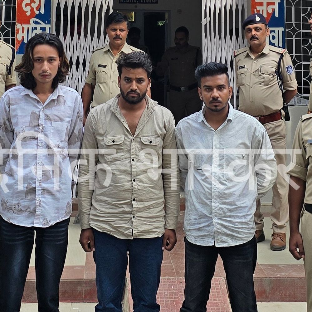 छिंदवाड़ा में नकली किन्नर बनकर वाहनों से वसूली:पुलिस ने तीन युवकों को पकड़ा, इमलीखेड़ा चौक पर रात में साड़ी-लहंगा पहनकर रोकते थे गाड़ियां