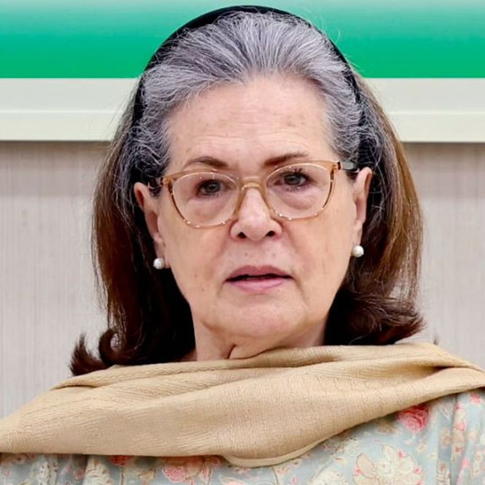 सोनिया गांधी के वोटर विवाद में कोर्ट ने फैसला पलटा:नए सिरे से सुनवाई होगी; आरोप- 1983 में नागरिकता मिली तो 1980 में मतदाता कैसे बनीं