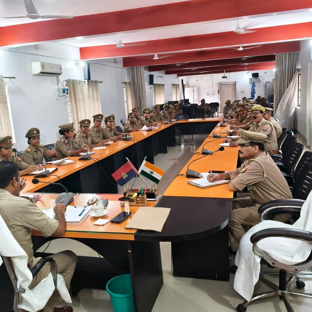 पुलिस नवरात्रि पर महिला सुरक्षा और मंदिरों पर रखेगी नजर:एडिशनल एसपी ने दिए निर्देश; भीड़भाड़ वाले इलाकों पर भी रहेगी निगरानी