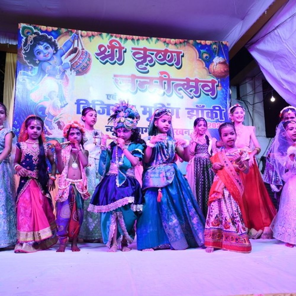 लखनऊ में श्रीकृष्ण जन्मोत्सव के पांचवें दिन कालिया मर्दन झांकी:डिजिटल मूविंग झांकी में दिखाई गई श्रीकृष्ण की लीलाएं, बच्चों ने दीं प्रस्तुतियां