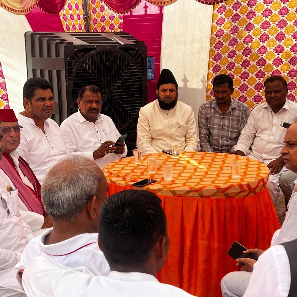 रामपुर सांसद ने गांवों-कस्बों का किया दौरा:शादी समारोह में शामिल हुए, लोगों का जाना हालचाल