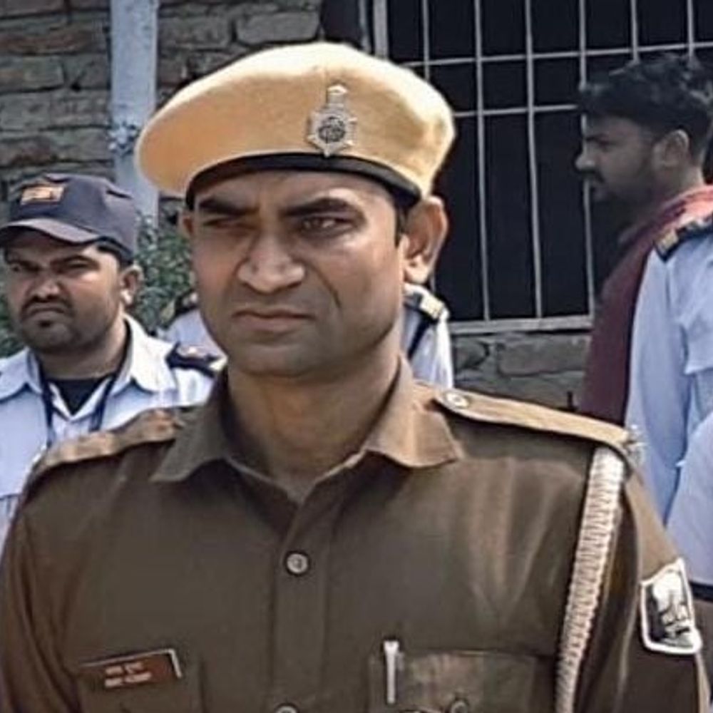 फरियादी से मारपीट-रुपये लेने के आरोप में PTC निलंबित:सुपौल-जांच के 12 दिन बाद SP की कार्रवाई, मोबाइल- 20 हजार मांगने का आरोप