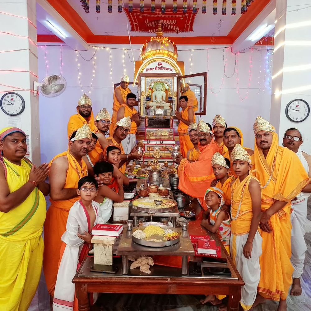 शाजापुर में पर्युषण महापर्व का अंतिम दिन, आदिनाथजी का महामस्तकाभिषेक:वासुपूज्य भगवान के मोक्ष कल्याणक पर निर्वाण लाडू चढ़ाया; ब्रह्मचर्य व्रत का संकल्प लिया