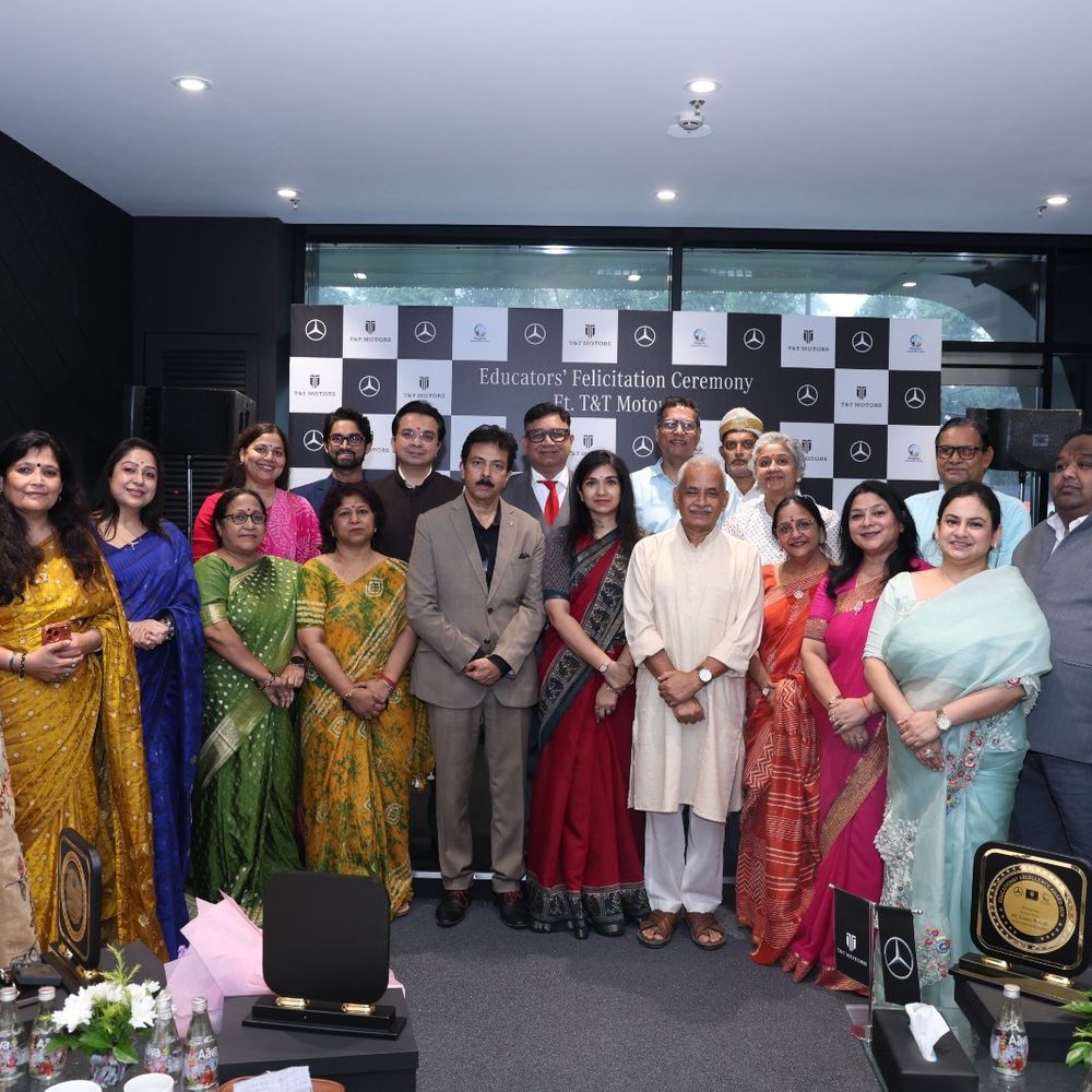 लखनऊ में मर्सिडीज-बेंज ने एजुकेशनिस्ट एक्सीलेंस अवॉर्ड्स दिए:एकाग्रता इंटरनेशनल फाउंडेशन के साथ मिलकर शिक्षाविदों को किया सम्मानित