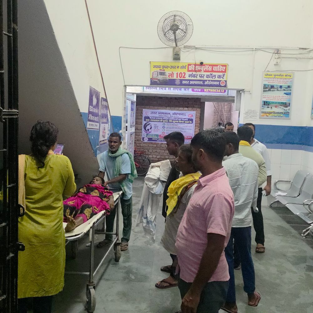 औरंगाबाद में सांप के डसने से 2 महिलाओं की मौत:परिजन ने झाड़-फूंक में गंवाया समय; अस्पताल पहुंचने तक बिगड़ गई स्थिति
