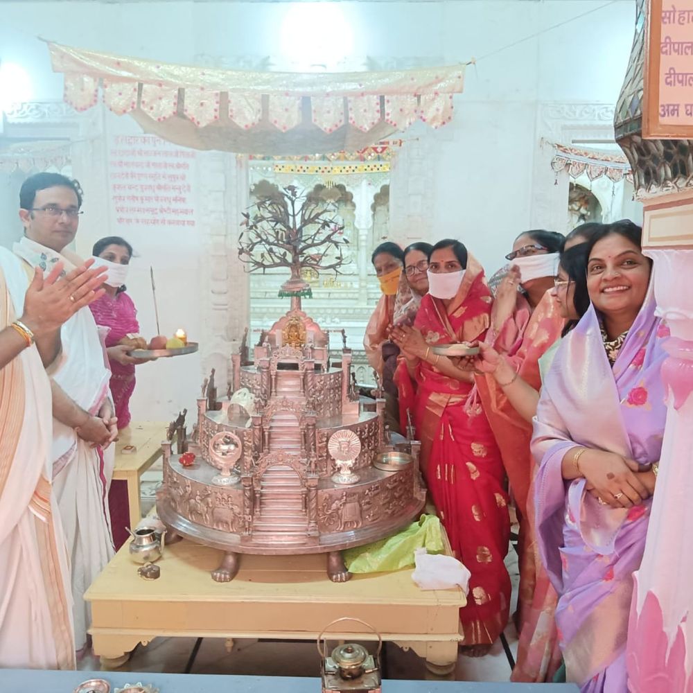 जैन दादाबाड़ी में दादा गुरुदेव जिनकुशल सूरि की दो दिवसीय वार्षिक पूजा शुरू