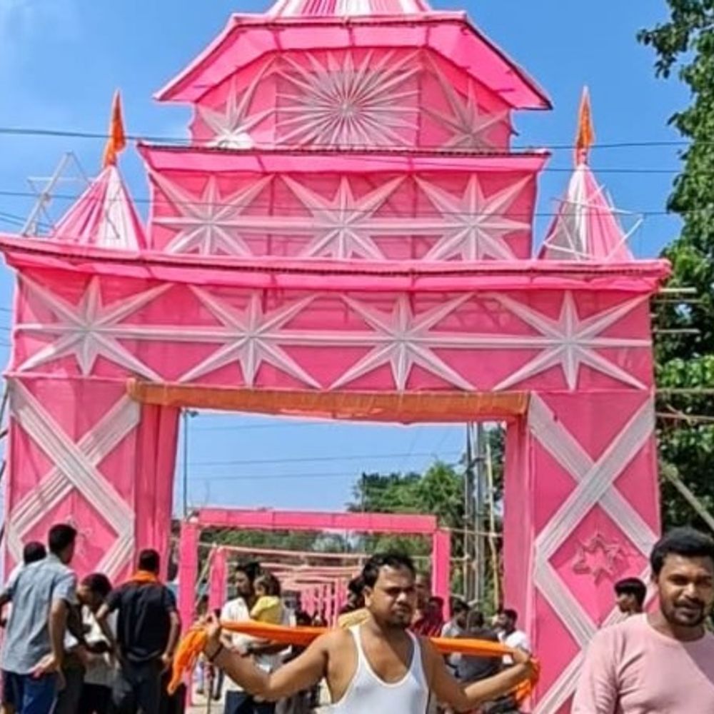 गणेश पूजा महोत्सव के लिए सजा सिमरिया भोला स्थान:श्रद्धालुओं की सुविधा-सुरक्षा के लिए बनी 40 सदस्यीय टीम, भव्य तोरण द्वार और लाइटिंग से सजा आयोजन स्थल