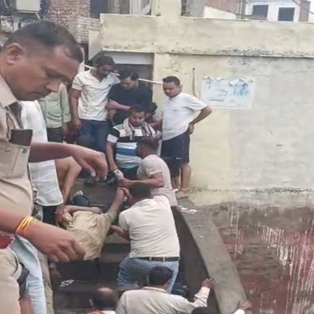 मथुरा में लापता किशोरी का मिला शव:घर के सामने बने कुंड से किया बरामद,4 दिन से परिजन कर रहे थे तलाश