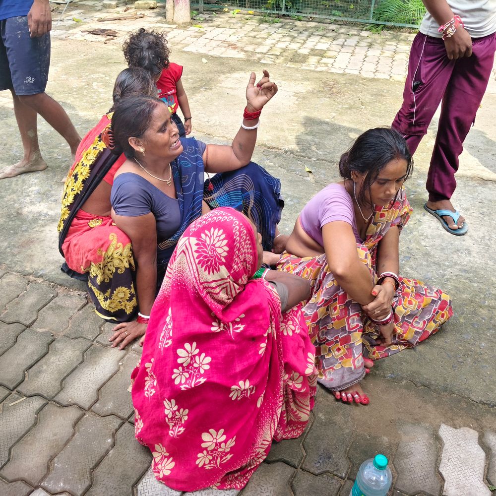 लखीसराय में घास लाने गए व्यक्ति की गोली मारकर हत्या:चार अपराधियों ने 2 गोलियां मारीं, मौके पर ही गई जान
