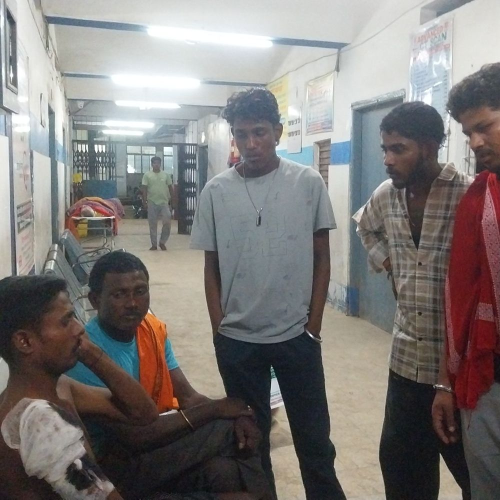 मोबाइल छीनने का विरोध करने पर युवक को मारी गोली:अररिया में साइकिल सवार घायल, 3 बदमाश फरार